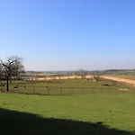 Дом отдыха In With Terrace